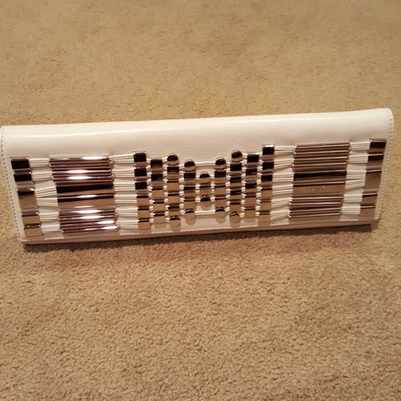 Authentic Gucci clutch w silver hardware. - Picture 1 of 8
